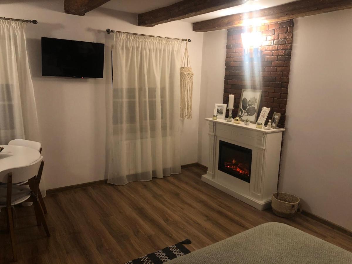 Cozy Central Apartment ブラショフ エクステリア 写真